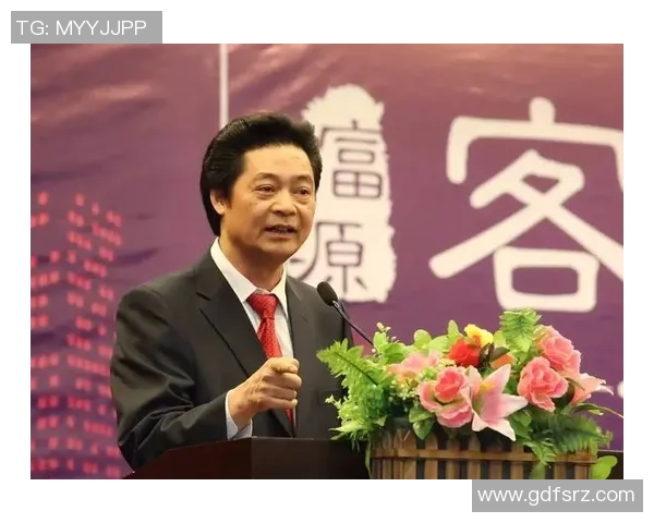 足球冯刈：从草根到顶尖球员的奋斗历程与心路历程分享